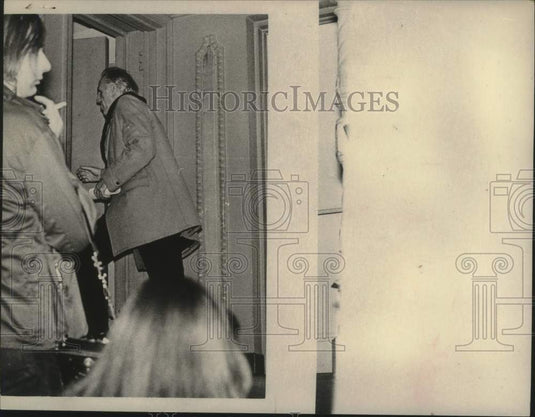 1975 Press Photo New York Civil Service Employees union president Theodore Wenzl - Historic Images