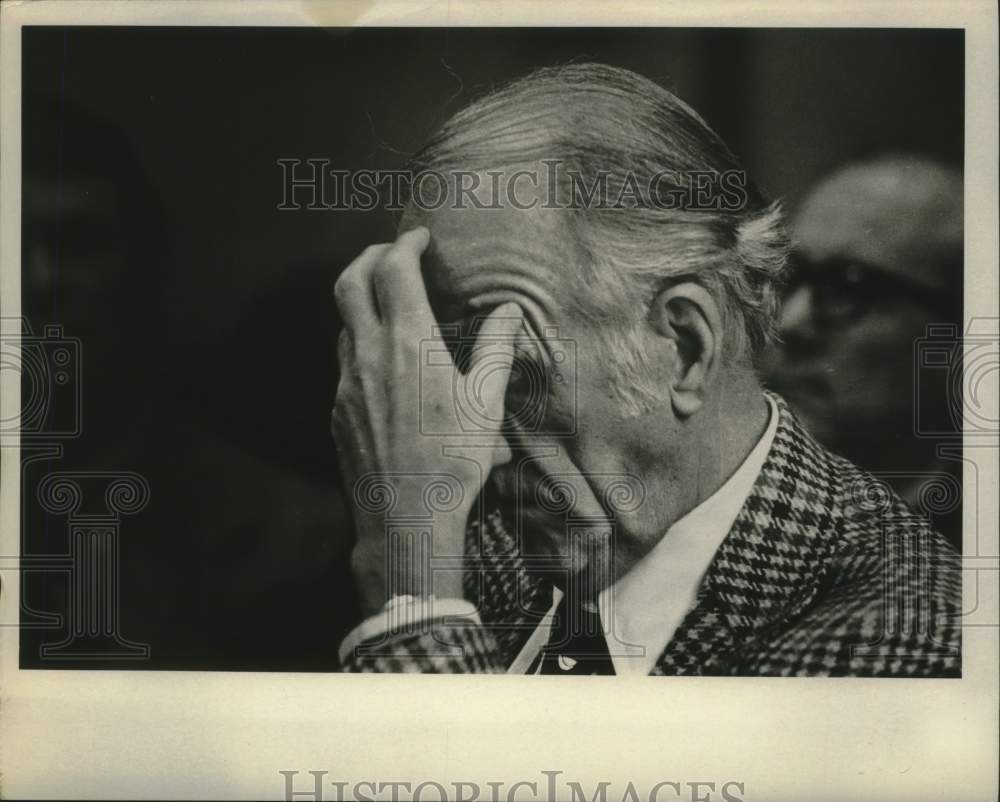 1975 Press Photo New York Civil Service Employees union president Theodore Wenzl - Historic Images