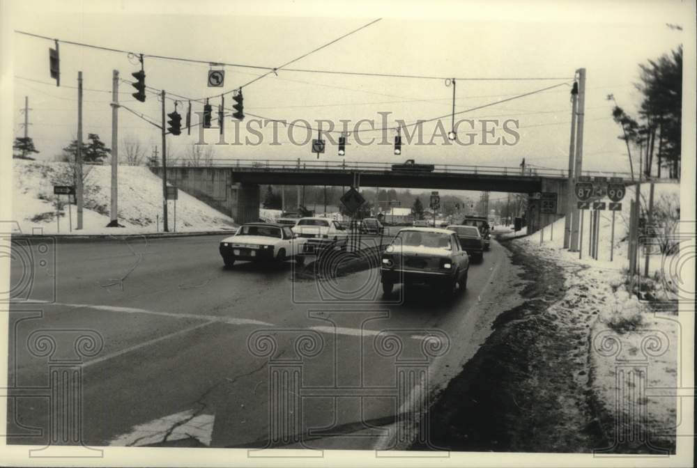 1984 Intersection of Western Avenue and Northway, McKownville, NY - Historic Images