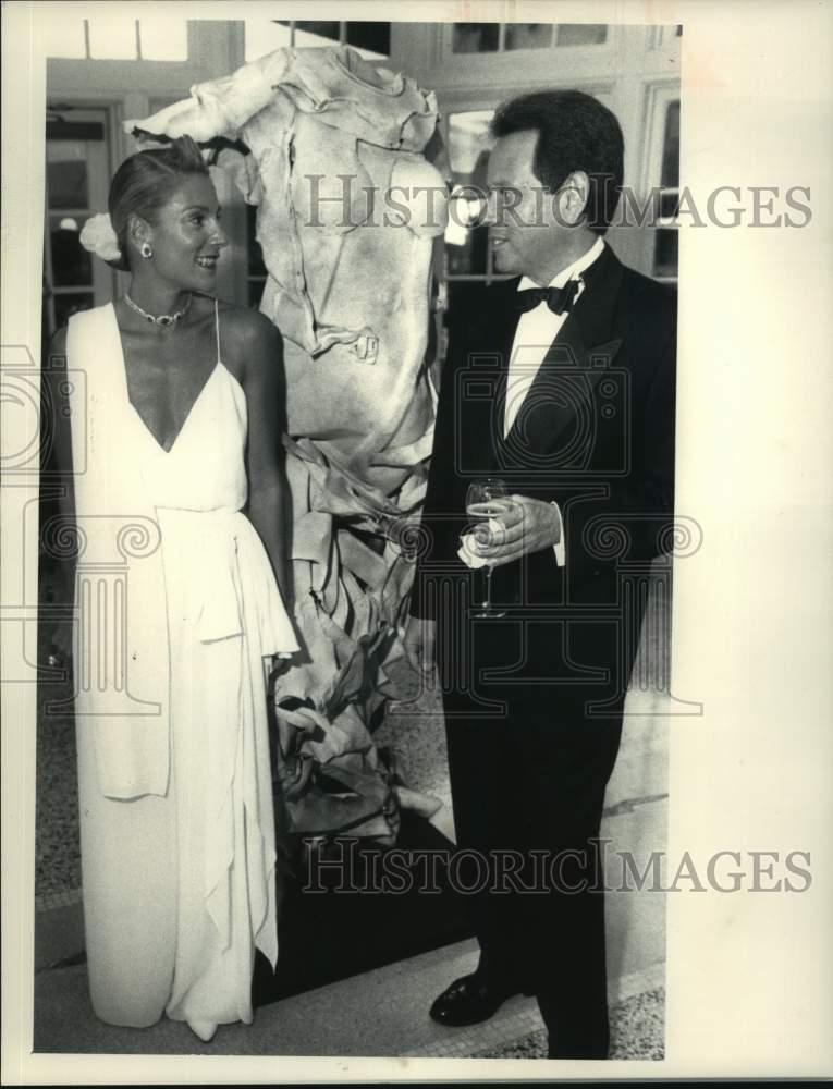 1989 Press Photo Sheryl and Barry Schwartz, chairman of National Museum gala - Historic Images