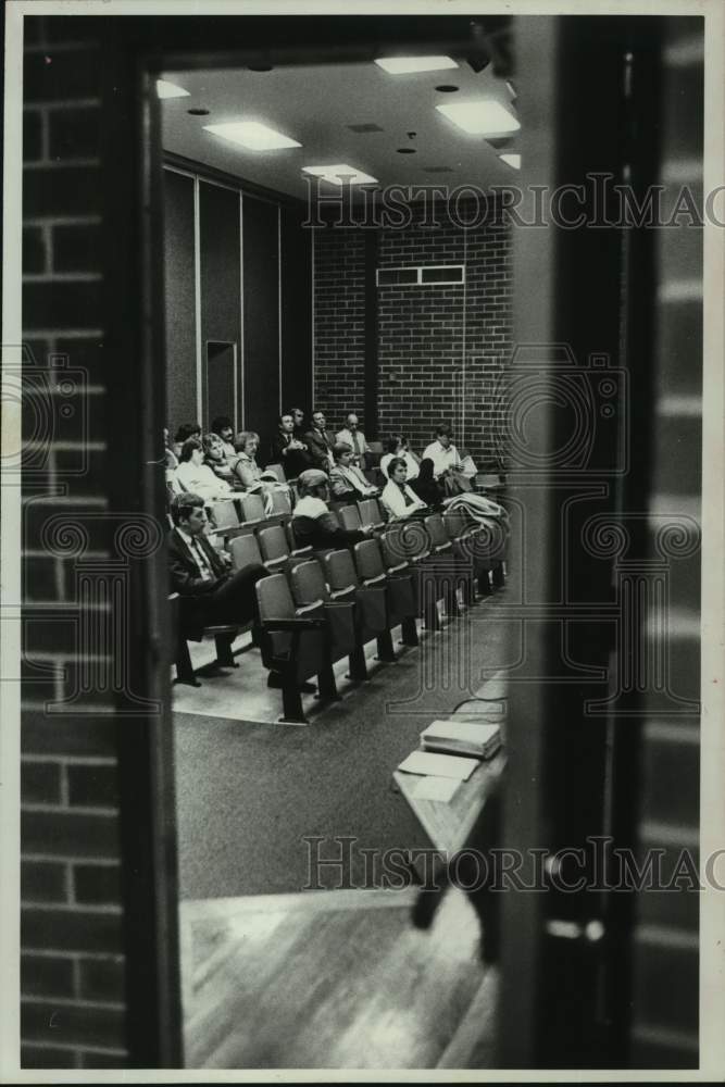 1980 Scotia-Glenvills School Board meeting in New York - Historic Images
