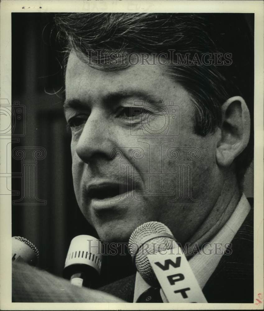 1977 Press Photo New York State Senator Howard Nolan - tua14662 - Historic Images