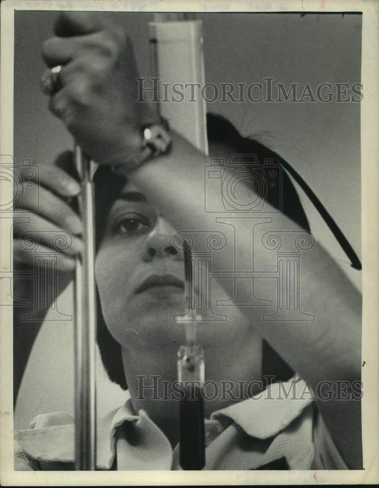Press Photo Unknown female nurse at the Albany, NY Medical Center Hospital - Historic Images