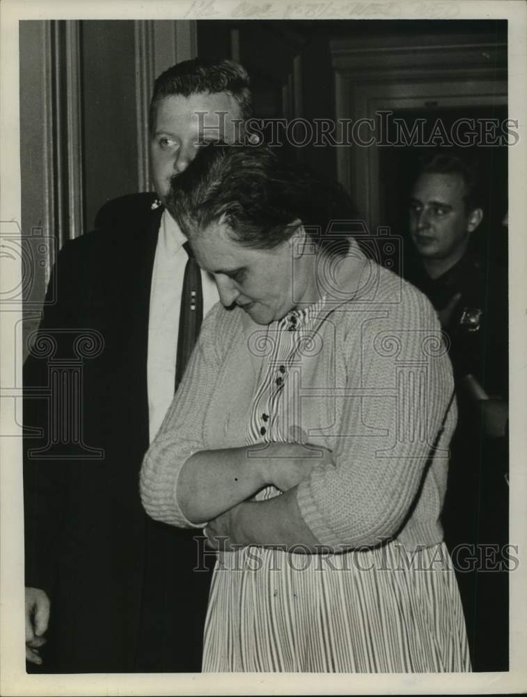 1963 Press Photo Euphemia Weldon at police court in Albany, New York - tua14926-Historic Images