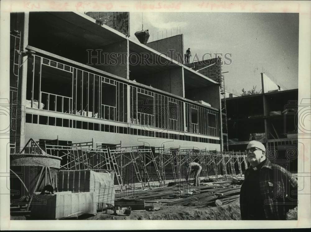 1979 Press Photo Construction of Senior Citizens housing in Scotia, New York - Historic Images