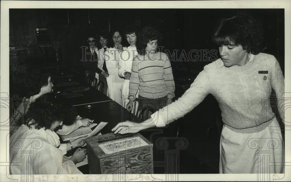 1983 Press Photo Nurses cast ballots in New York - tua15346 - Historic Images