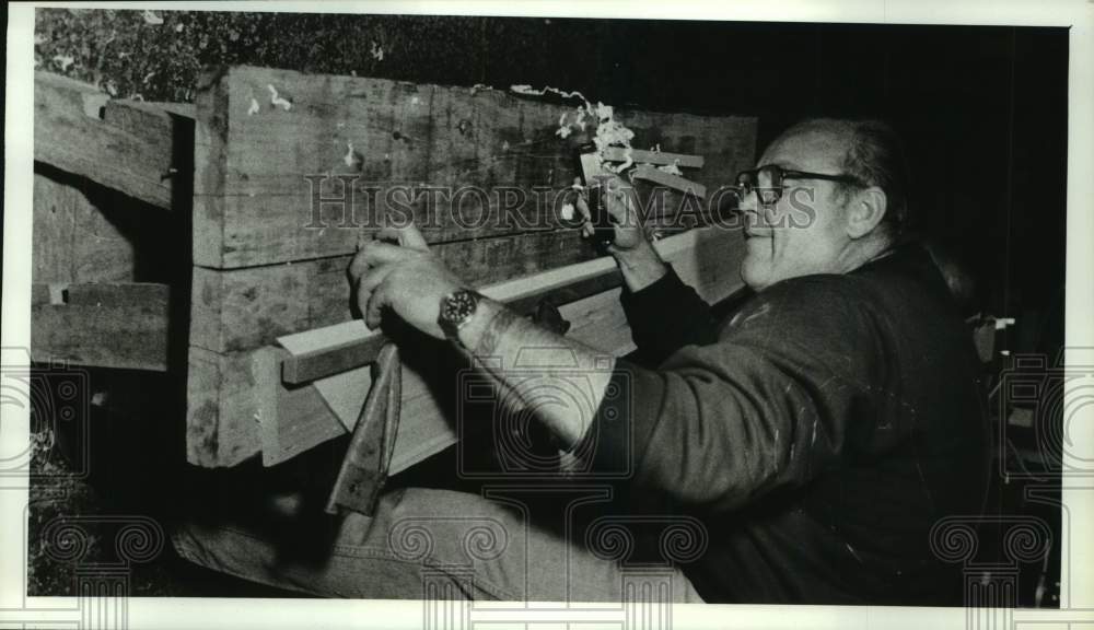 1991 Press Photo Wood prepped for new boat, North River Boat Works, Albany, NY - Historic Images
