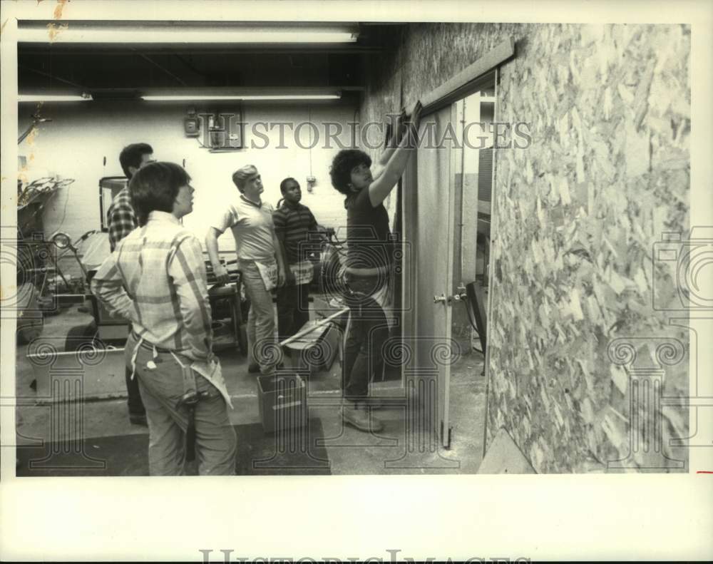 1983 Press Photo Construction at Association of the Blind in Albany, New York - Historic Images