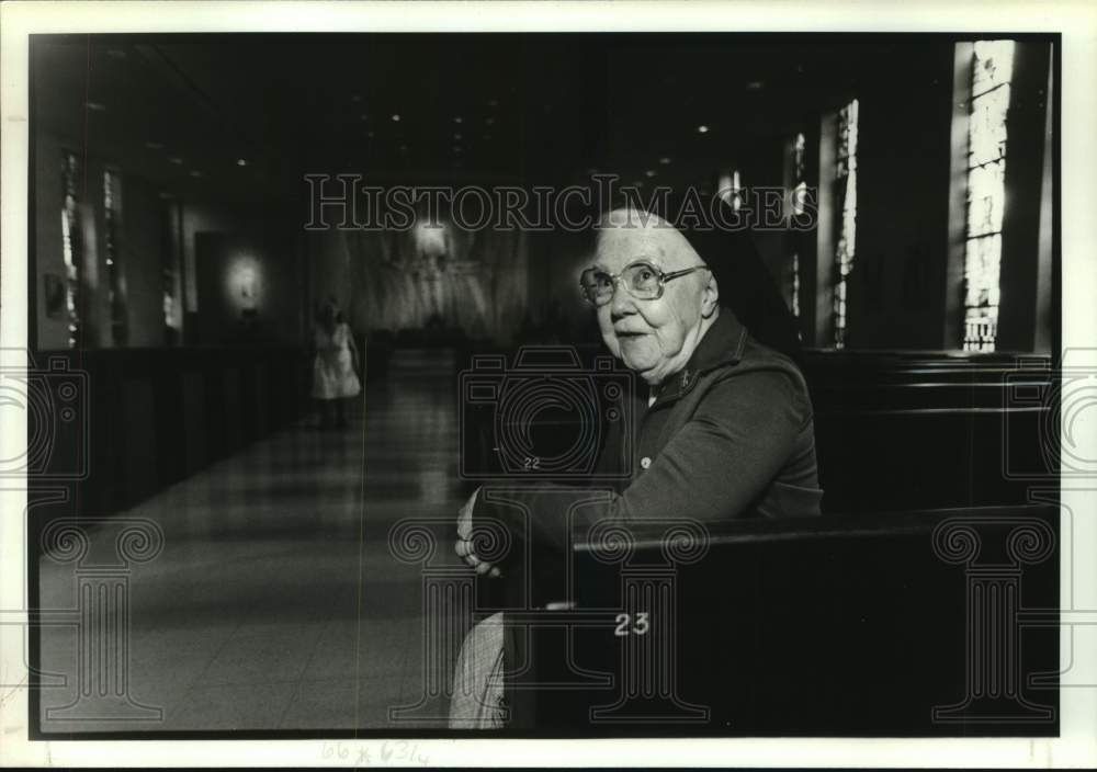 1992 Press Photo Sister Henrietta Marie Welch, St. Joseph's House, Latham, NY - Historic Images