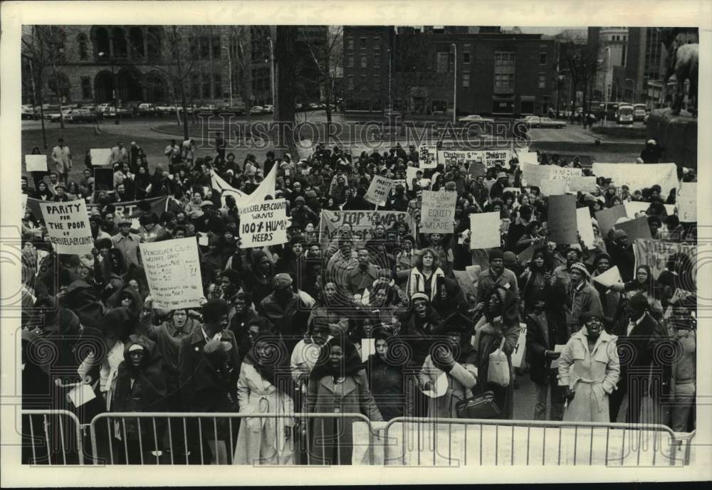 1979 Press Photo Welfare recipients rally in Albany, New York - tua15529 - Historic Images