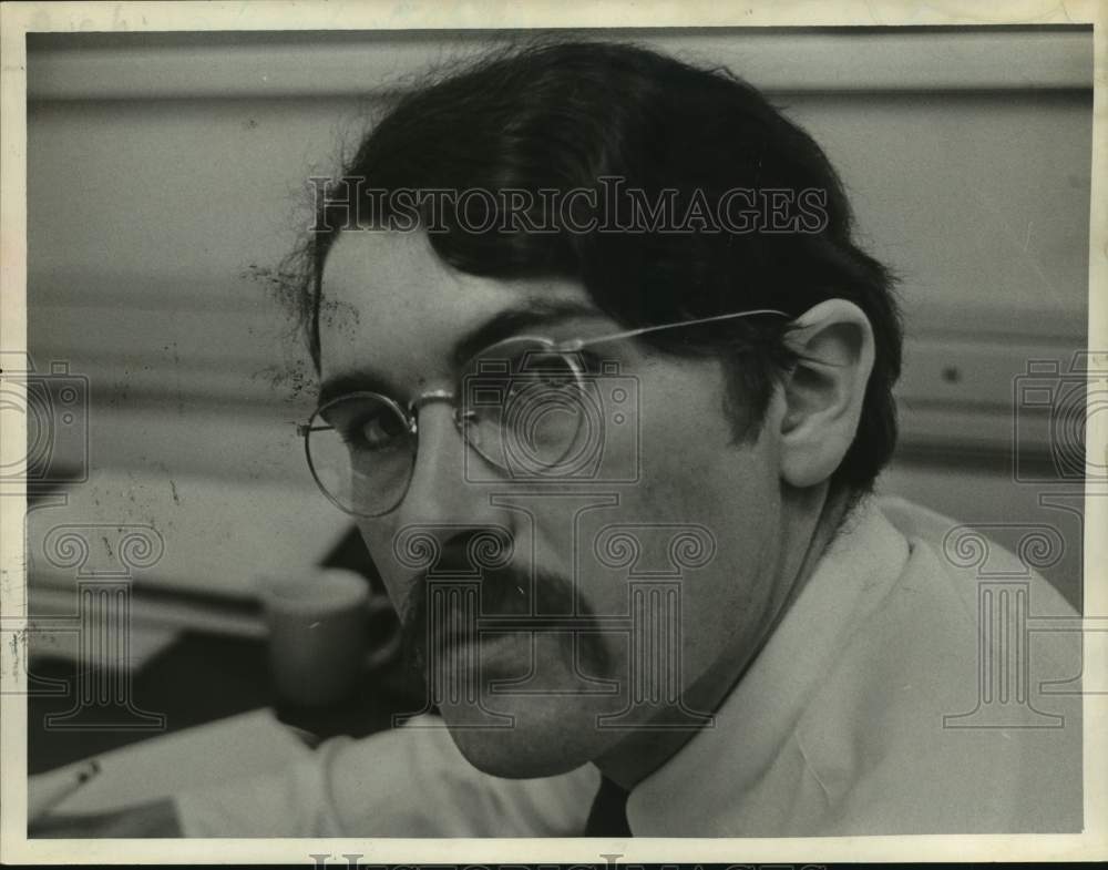 Press Photo Paul Weinman, New York State Museum Education Supervisor - Historic Images