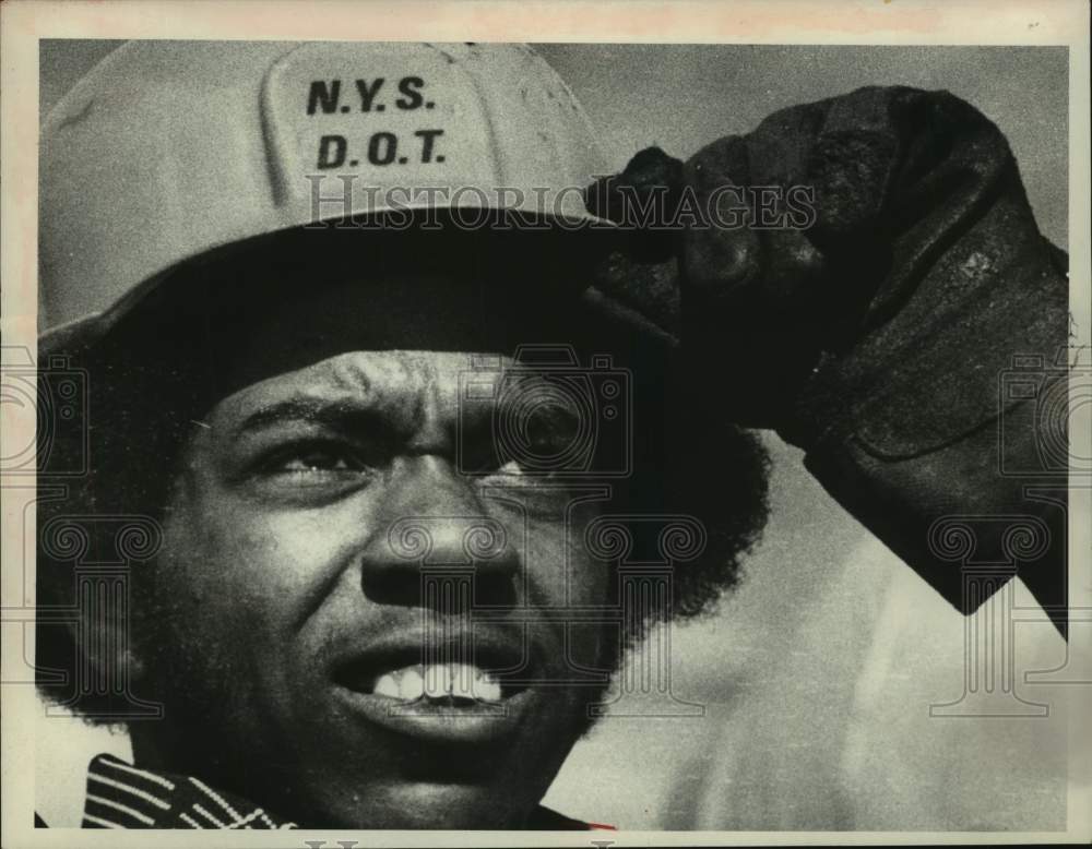 1977 Press Photo Daniel Watson, New York State Department of Transportation - Historic Images