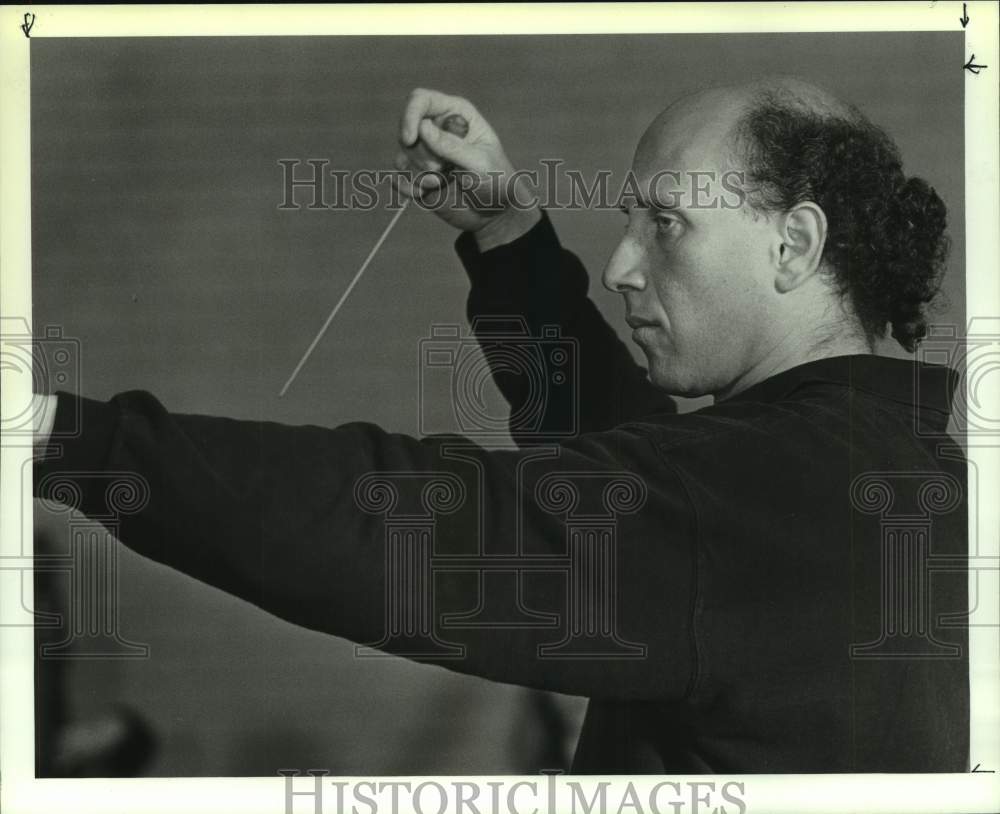 1991 Press Photo Francisco Noya, Empire State Chamber Orchestra, New York - Historic Images