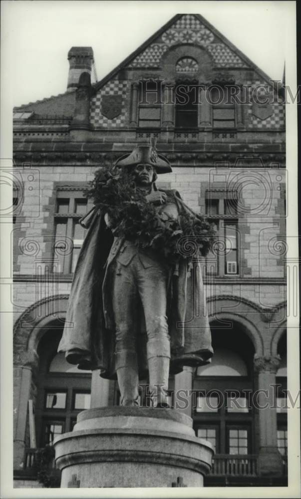 1987 Press Photo Sculpture of General Philip Schuyler at Albany NY City Hall - Historic Images