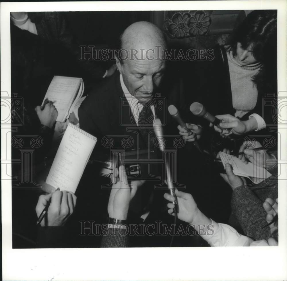 1993 Press Photo New York State Assembly Speaker Sol Weprin in Albany - Historic Images