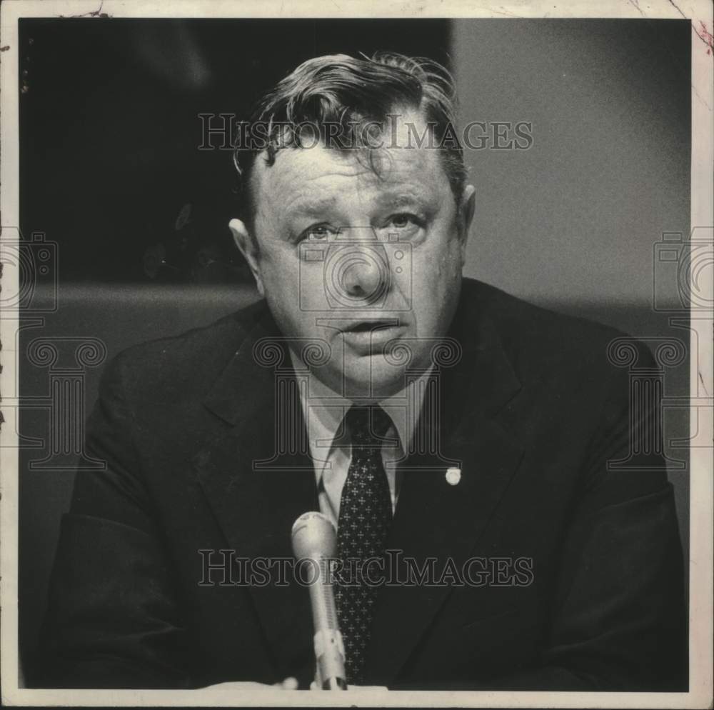 1977 Press Photo Assemblyman Clark Wemple speaking - tua16037 - Historic Images