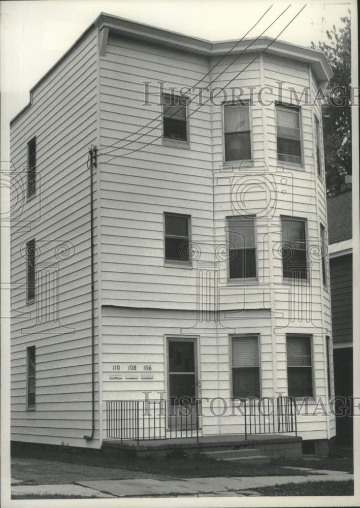 1979 Press Photo Apartment home on Division Street in Schenectady, New York - Historic Images