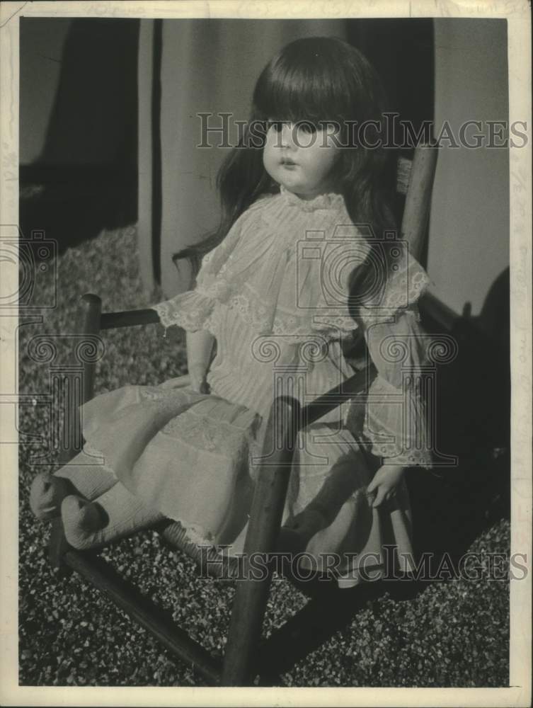 Press Photo Simon and Halbig Doll in New York - tua16105 - Historic Images