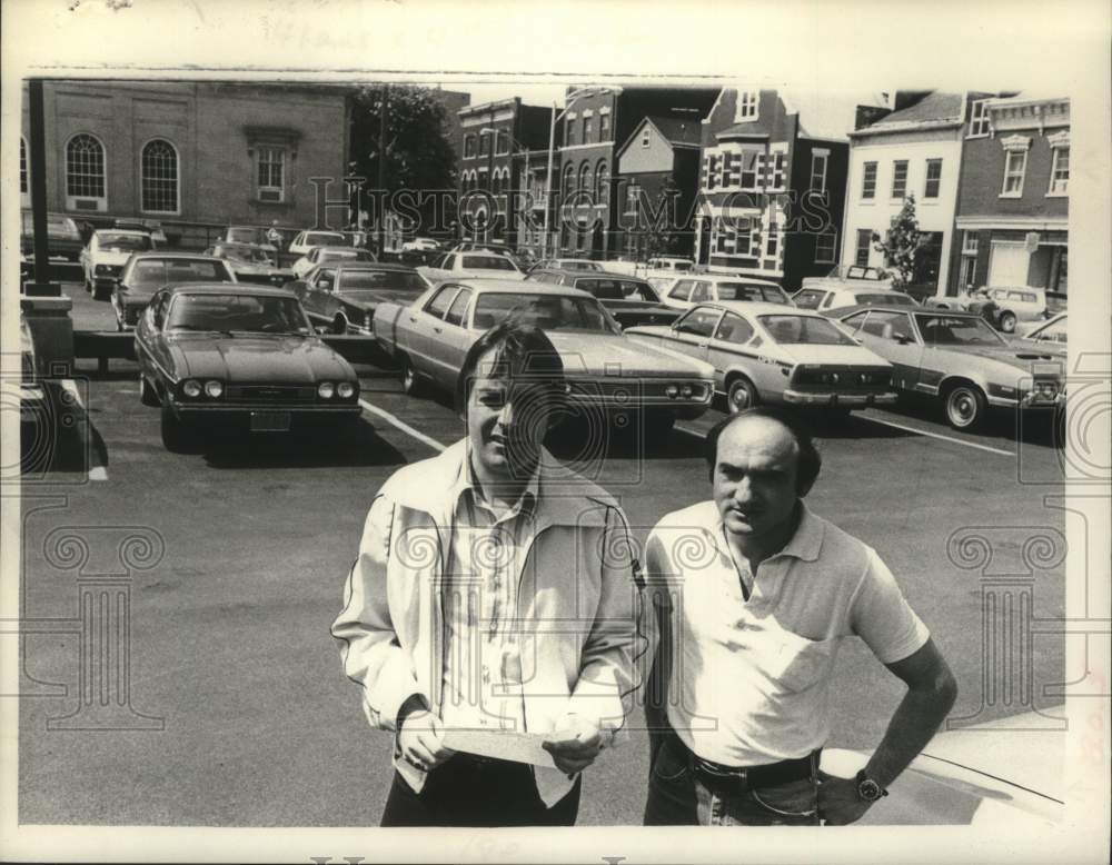 1979 Press Photo Schenectady, NY staff protests lack of city employee parking - Historic Images