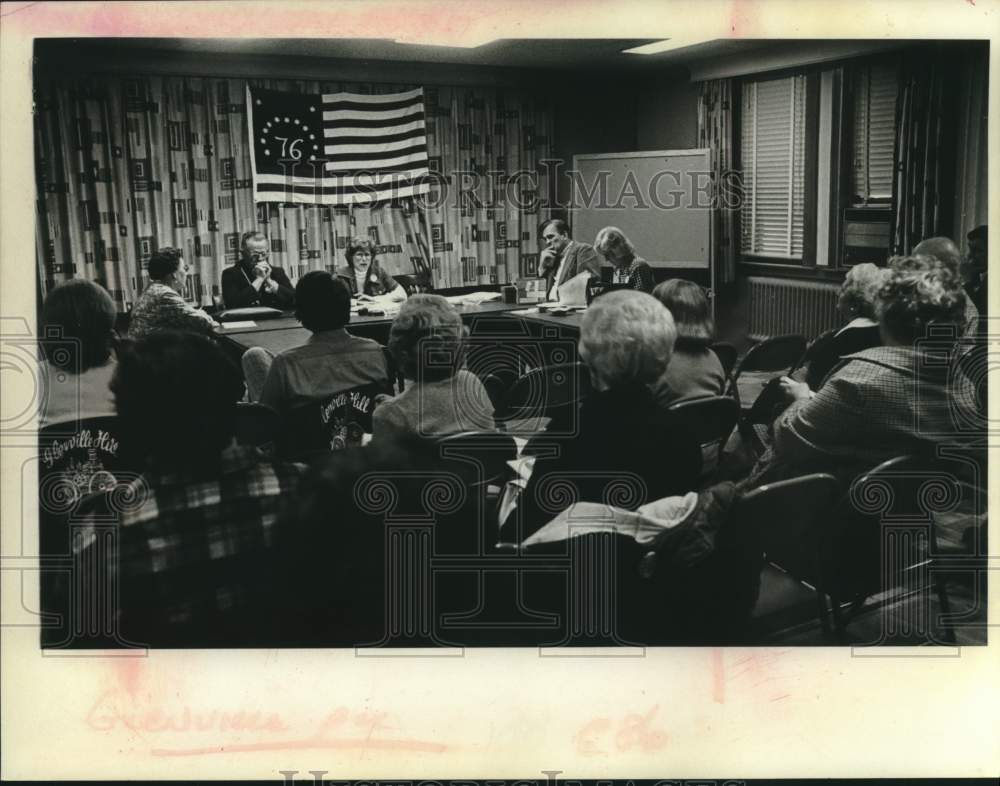 1976 Press Photo Scotia - Glenville New York Bicentennial Commission meeting - Historic Images