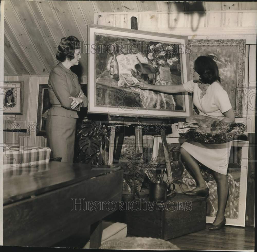 Press Photo Lily Schreiber works on a painting in her Albany, New York studio - Historic Images