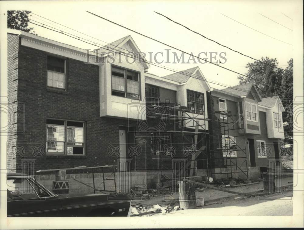 1983 Press Photo Schenectady Housing Rehabilitation of town houses Lafayette St - Historic Images