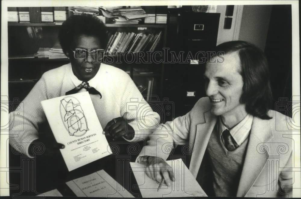 1991 Press Photo Alice Smith-Brown and Doug Sauer, Community Services, Albany NY - Historic Images