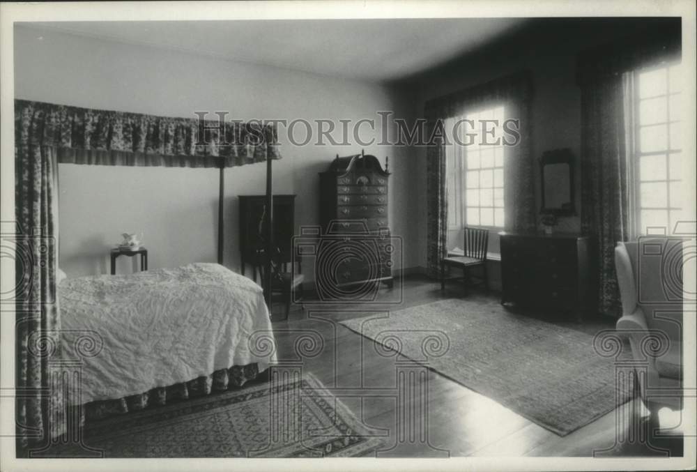 Press Photo Interior photo of bedroom - tua16791 - Historic Images
