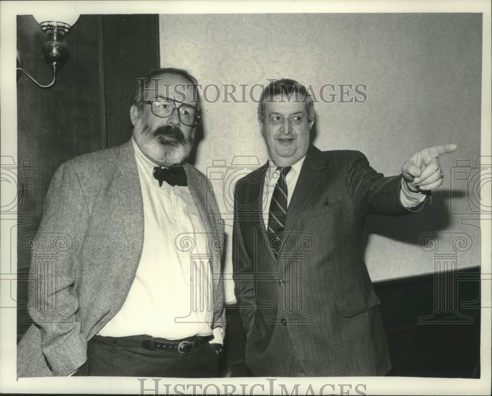 1983 Press Photo Television executives meet at Century House in Latham, New York - Historic Images