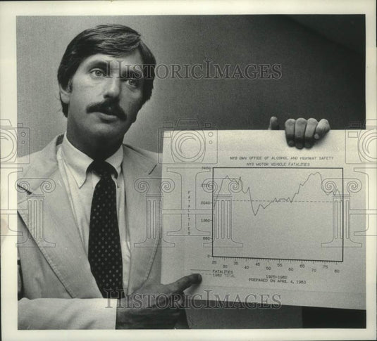 1983 Press Photo Drunk Driving Task Force director speaks in Albany, New York - Historic Images