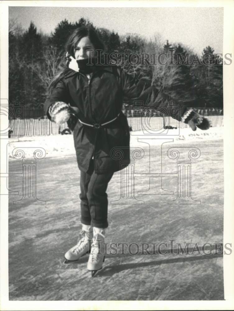 Press Photo Colleen Haley ice skates during winter carnival in Sand Lake, NY- Historic Images