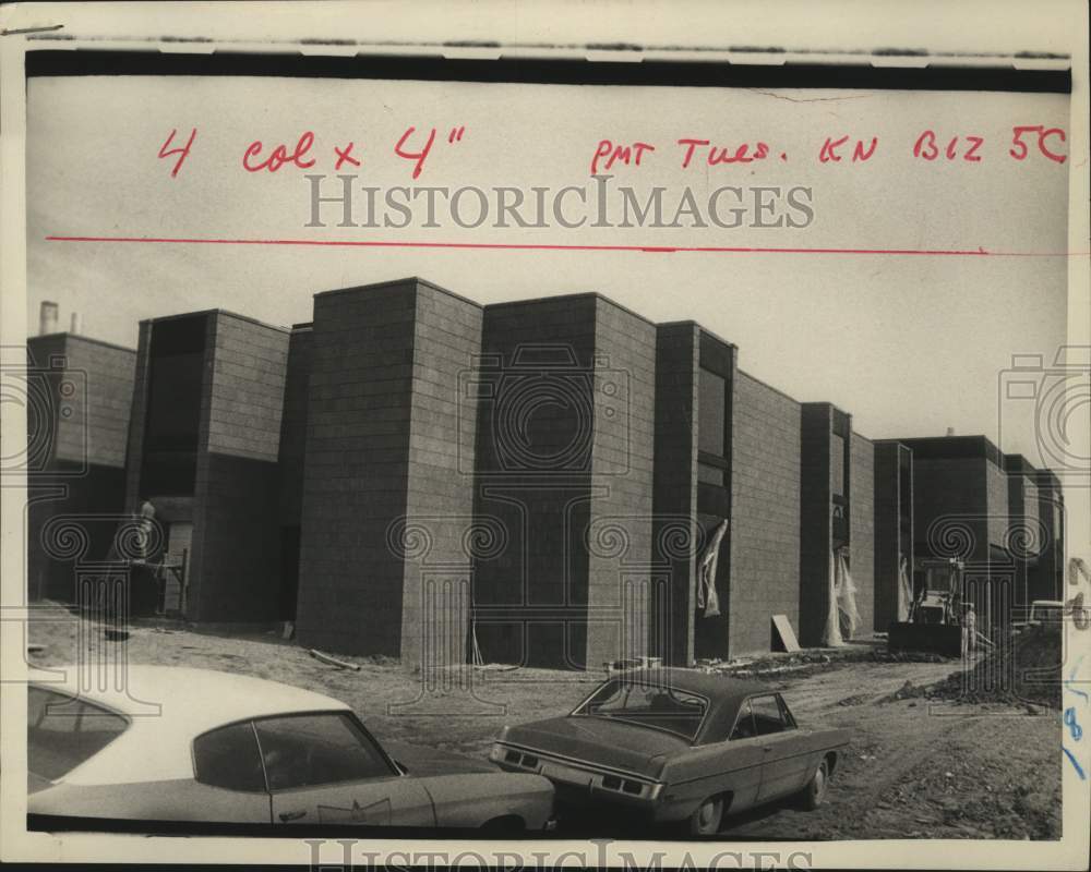 1974 Exterior view of Young Whitney M Community Health Center - Historic Images