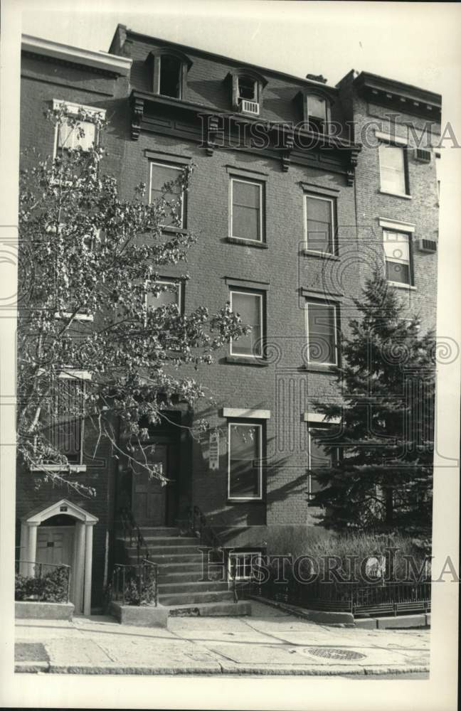 1985 View of building at 89 Columbia Street in Albany, New York - Historic Images