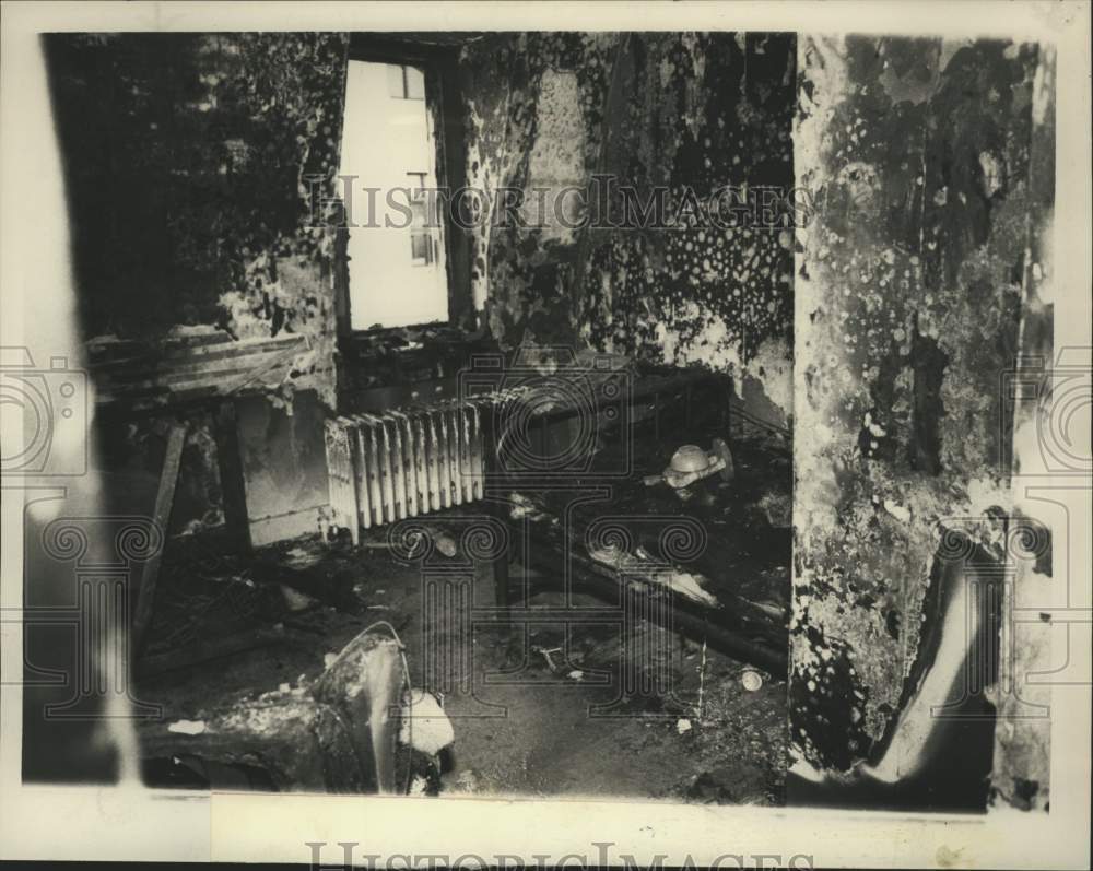 1985 Kimberly Lipscomb's body found in burned out apartment, Albany - Historic Images