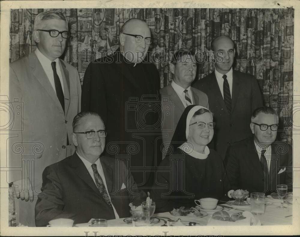 1967 Press Photo Board of Trustees for St. Peter's Hospital in Albany, New York - Historic Images