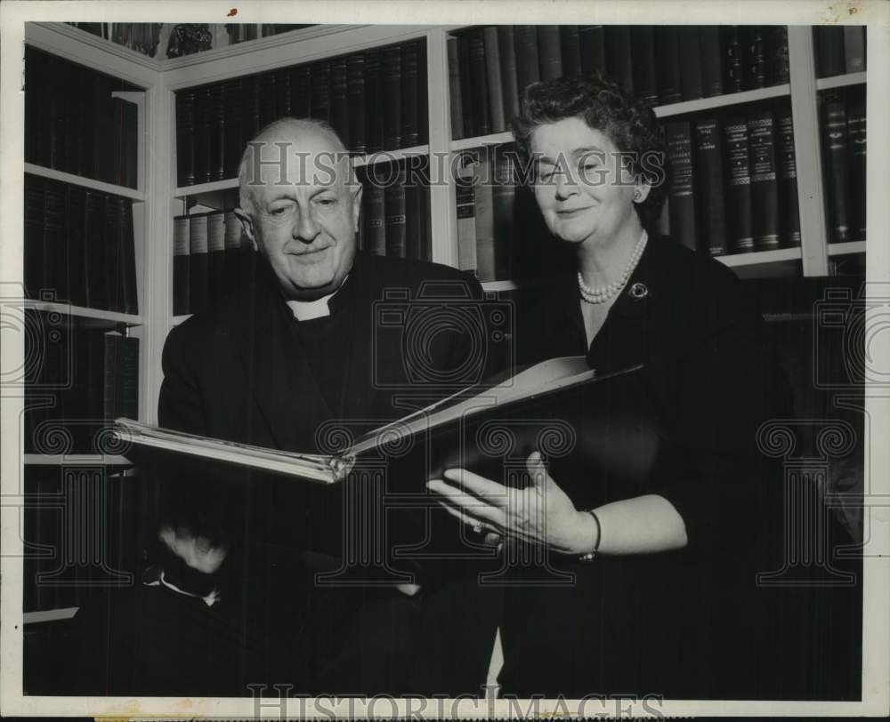 1957 Press Photo Bishop and Mrs. Henry Knox Sherrill on CBS Television - Historic Images