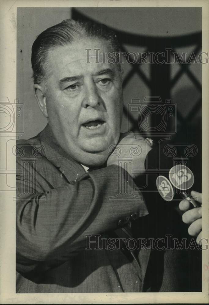 1971 Russell Oswald, Commissioner, New York State Penal System - Historic Images