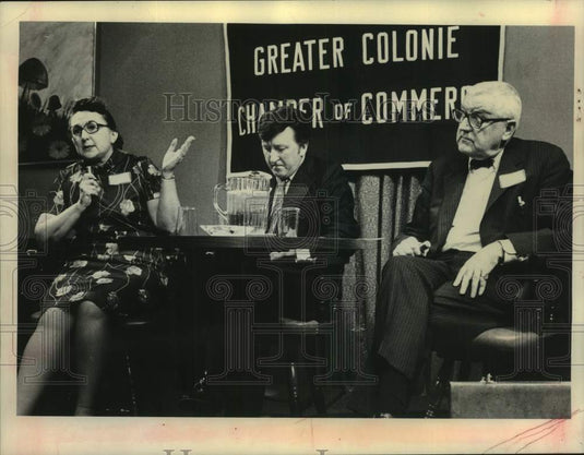 1976 Greater Colonie, New York Chamber of Commerce meeting - Historic Images