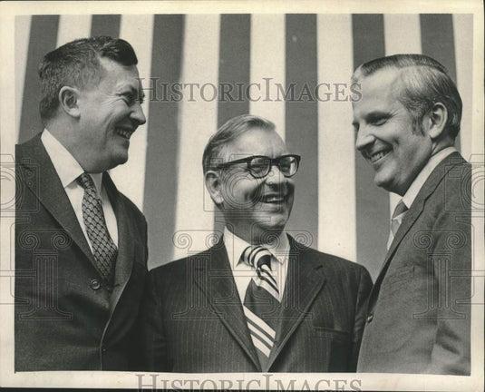 1971 Press Photo New York politicians at cocktail party in Albany, New York - Historic Images