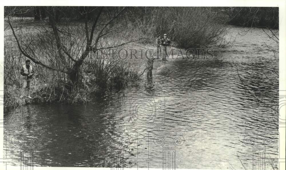 1991 Fishermen along Kayderossa Creek in Milton, New York - Historic Images