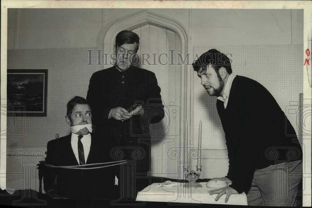 Press Photo T. David Cameron Jr. acting with Hank Maloy &amp; Andy Brown in New York - Historic Images