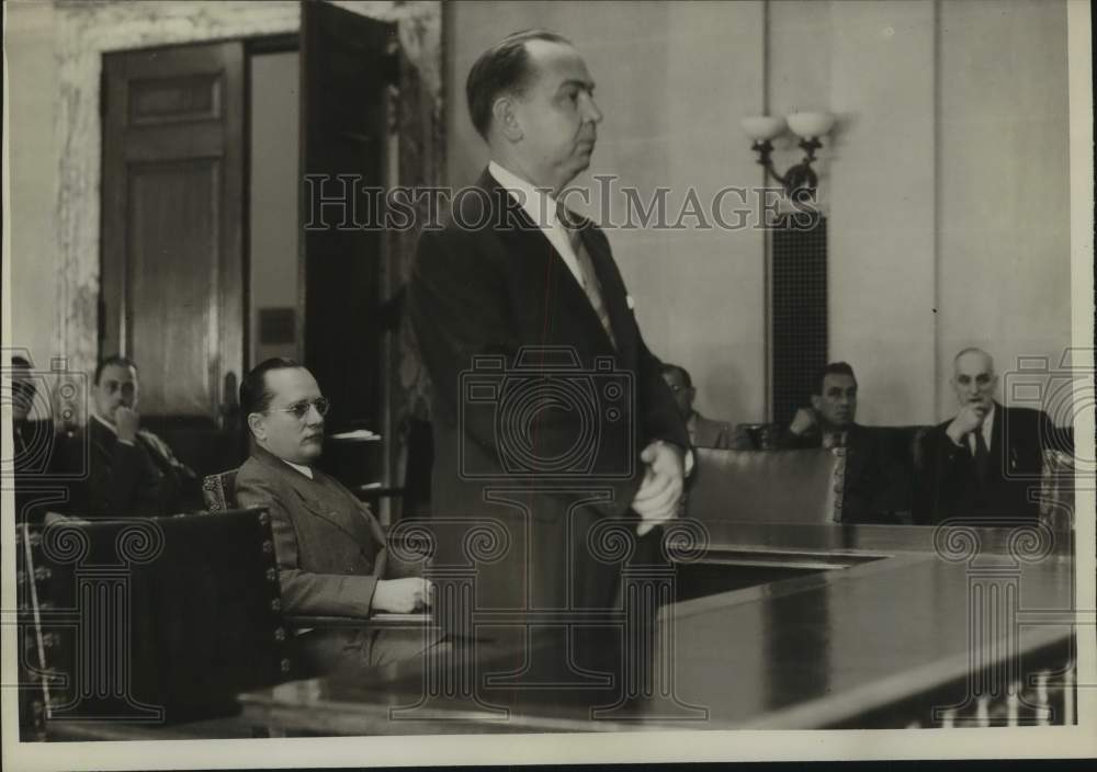 1945 Special prosecutor George Monoghan in Albany, NY courtroom - Historic Images
