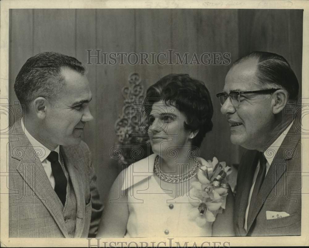 1969 Mr. &amp; Mrs. Roderick P. O&#39;Connor with Henry C. Gates in New York - Historic Images