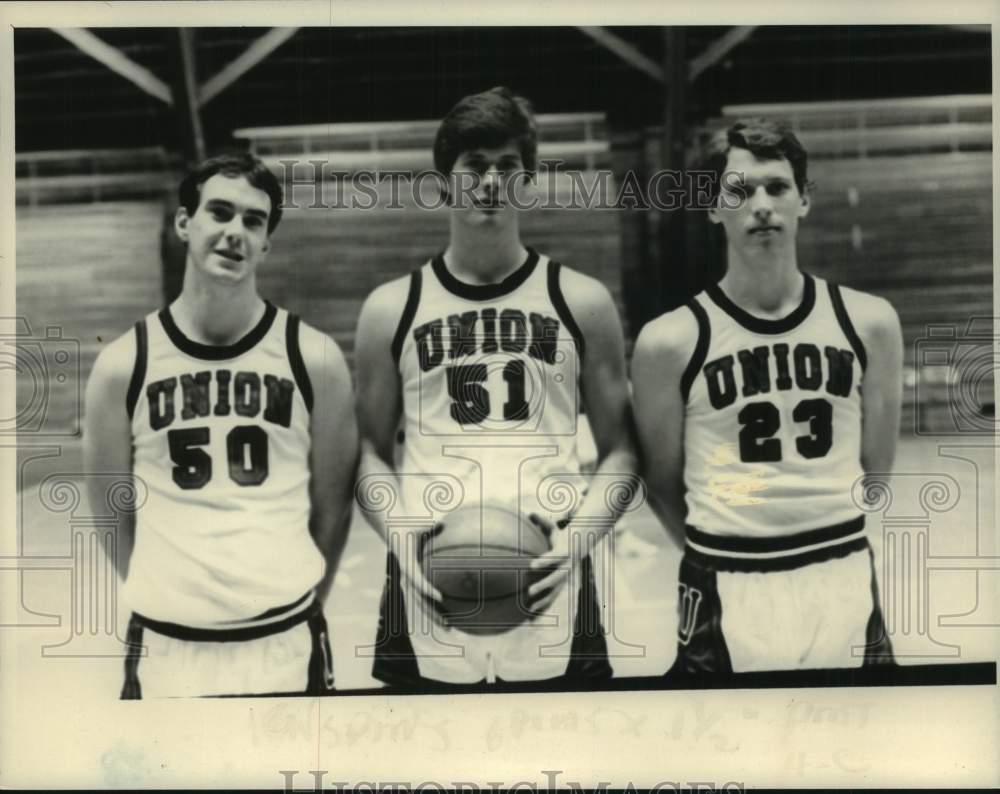 Press Photo  Union College Basketball players #50, #51, and #24 pose for photo - Historic Images