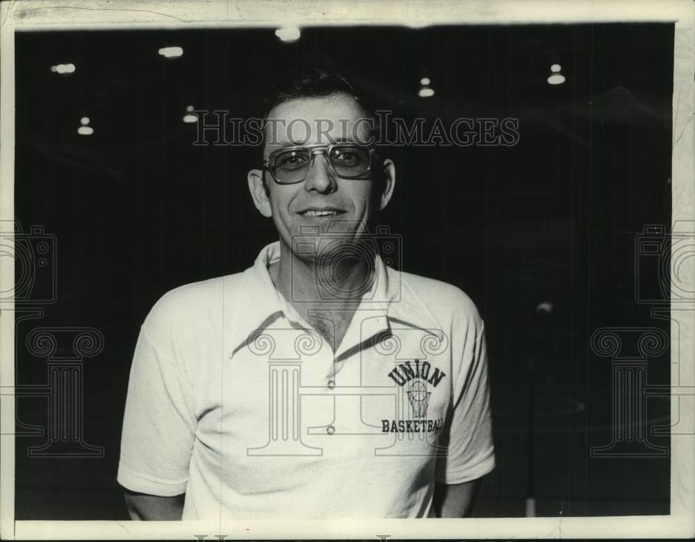 Press Photo Union College Basketball coach Thomas McCarthy poses for photo - Historic Images
