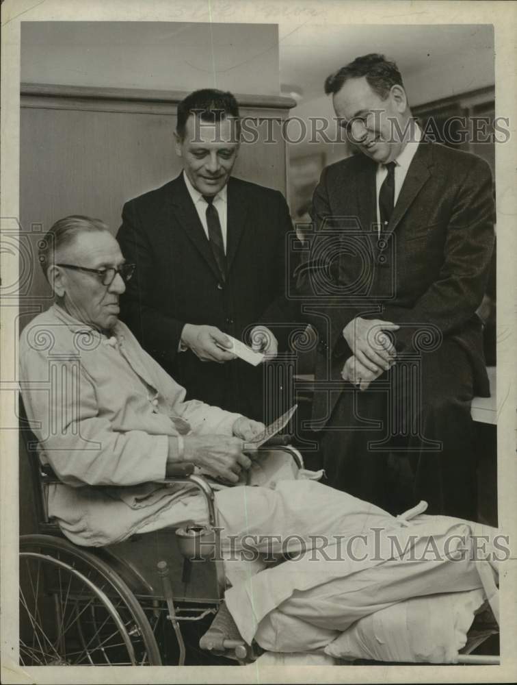 1964 Civil service employee union hosts even at Albany, NY hospital - Historic Images