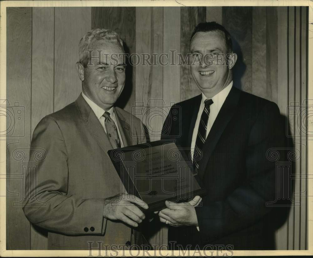 1964 Press Photo William Hannigan & Joseph T. McDermott in Albany, New York - Historic Images