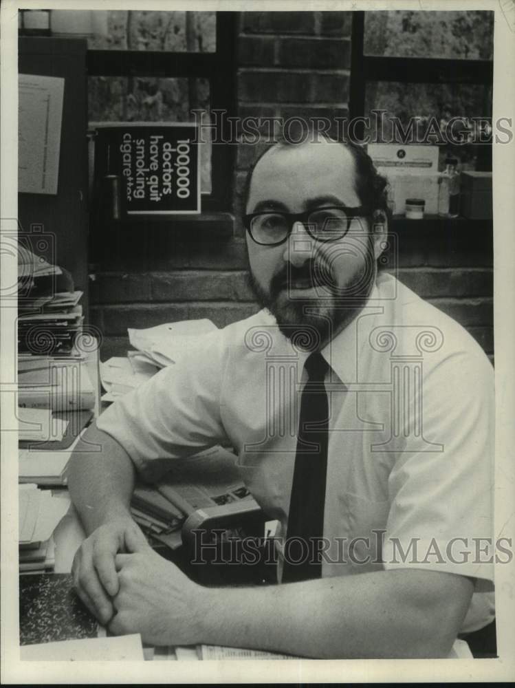 1971 Dr. Robert P. Mahoney, New York - Historic Images
