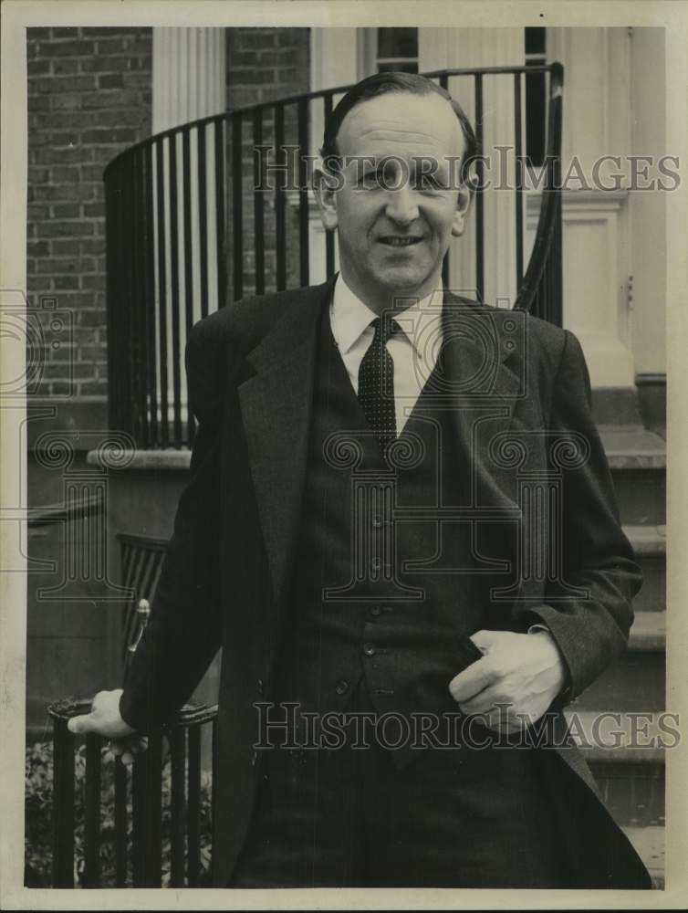 1963 Christopher McAlpine, British Deputy Consul-General, New York - Historic Images