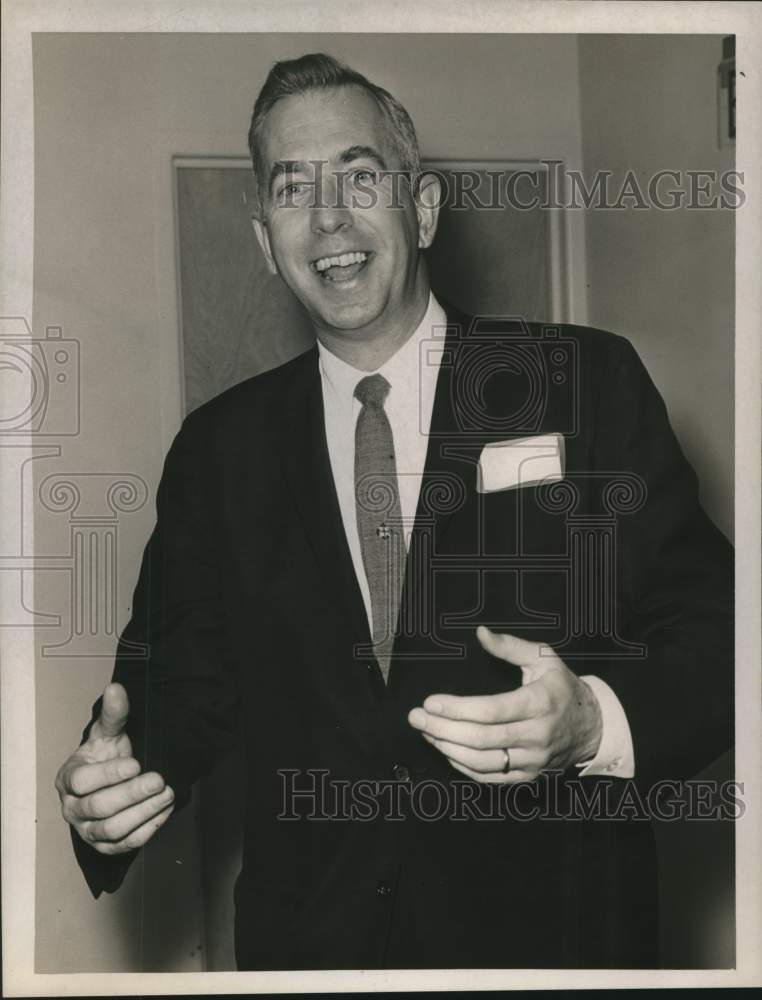 1966 Dr. Roy Menninger, New York - Historic Images